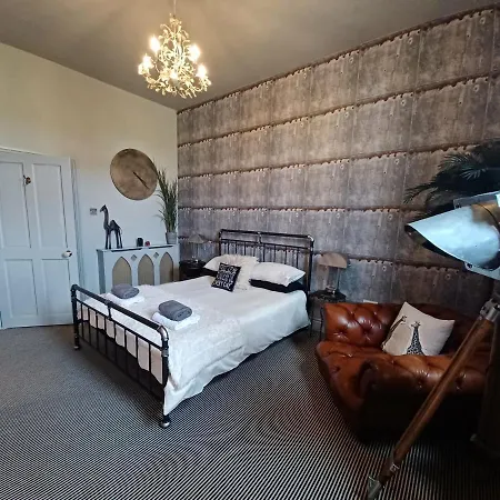 Nyaraló Rock Chapel Bishop Thornton