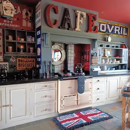 Rock Chapel בית נופש *