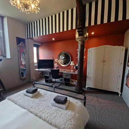 בית נופש Rock Chapel