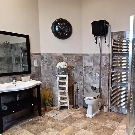 Rock Chapel בית נופש